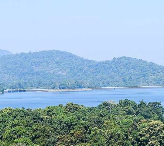 Sholayar Dam
