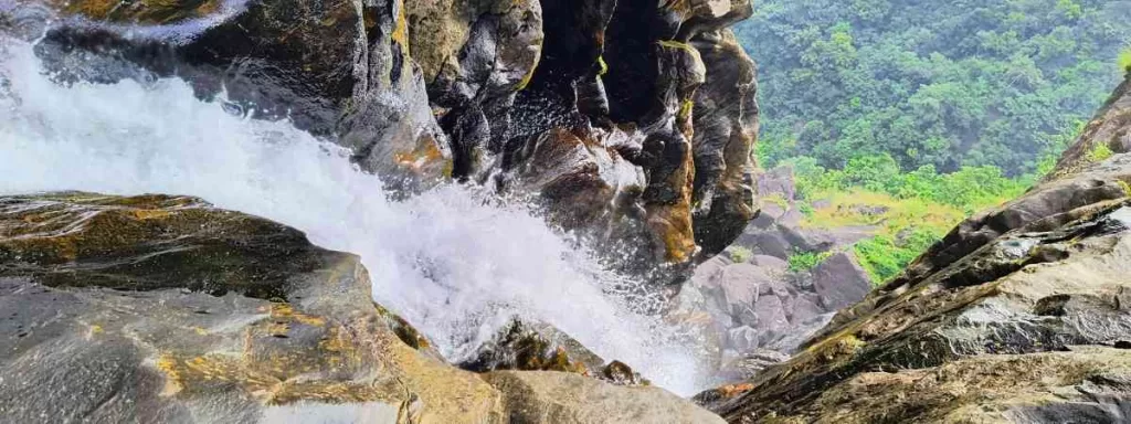 Urakkuzhi Waterfalls