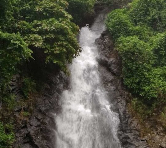 Karakkundu Waterfalls